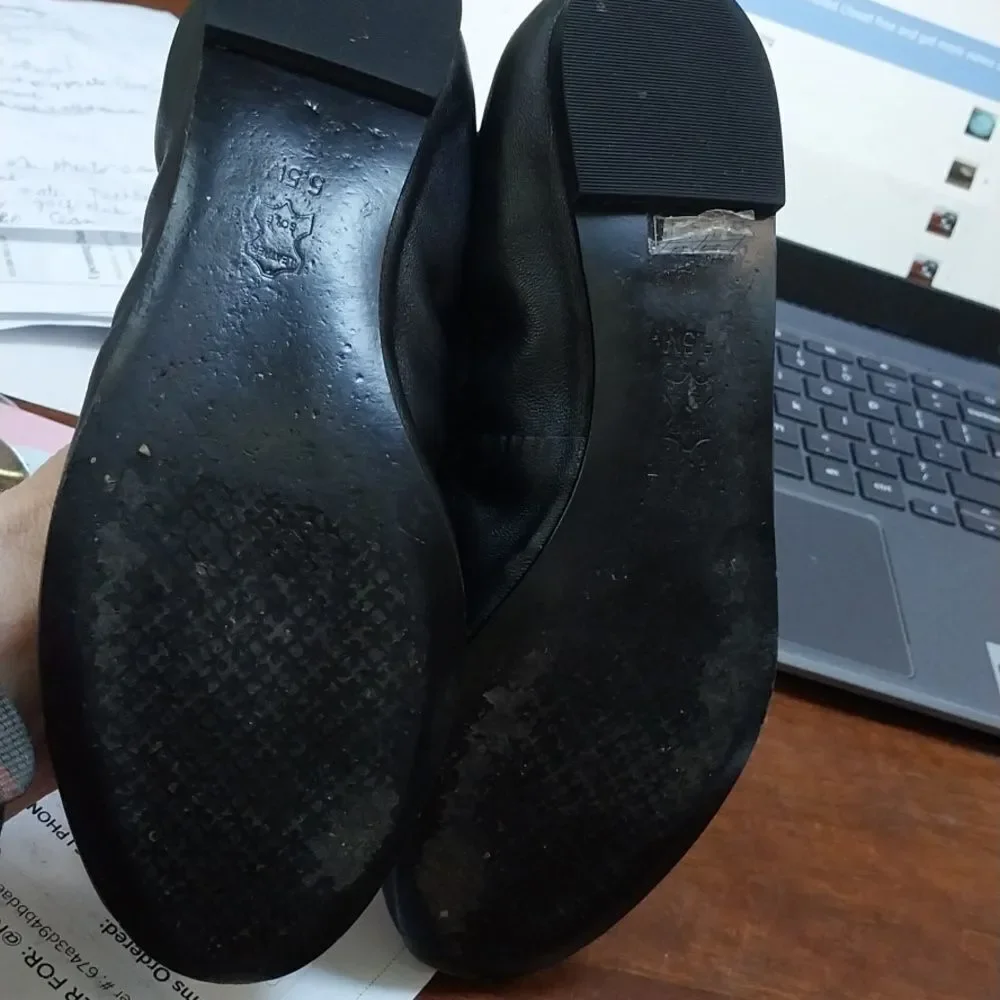 TORY BURCH BALLET FLATS...SIZE 5.5  EUC